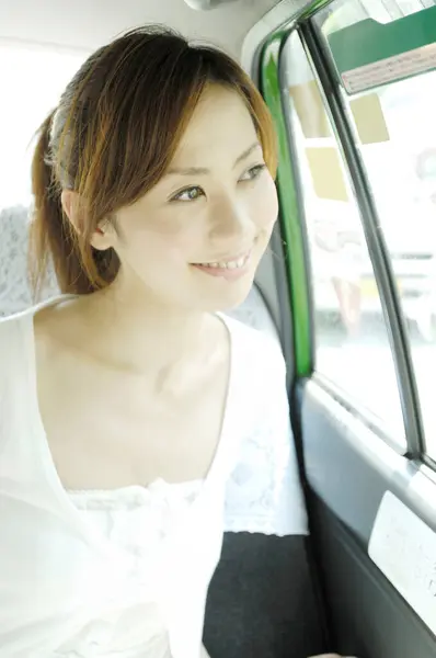 Asian Young Woman Car — Stock Photo, Image