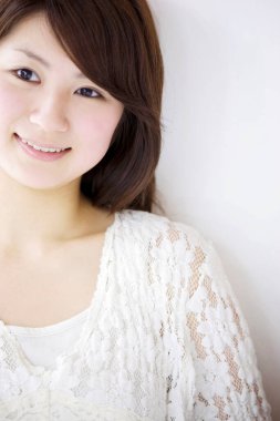 Güzel genç Asyalı kadın portresi kapatın