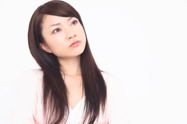 Asyalı bir kadın, stüdyo fotoğrafı. 