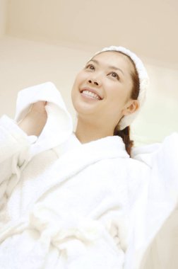 spa salonda güzel kadın.