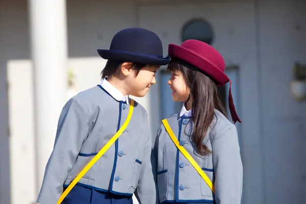 Twee Vrolijke Japanse Kinderen Basisschool — Stockfoto