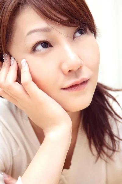 Retrato Jovem Mulher Asiática — Fotografia de Stock