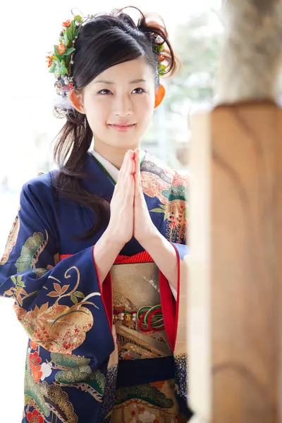 Beautiful Japanese Young Woman Traditional Costume Temple — Stock Photo, Image