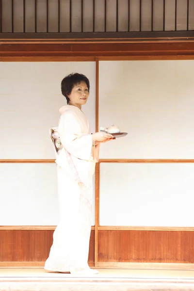 Beautiful Mature Japanese Woman Kimono Walking Tea — Stock Photo, Image