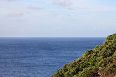 Tropikal adanın güzel manzarası. tatil, tatil konsepti