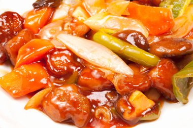 Tatlı ve Ekşi Domuz, popüler bir Çin-Amerikan yemeği.. 