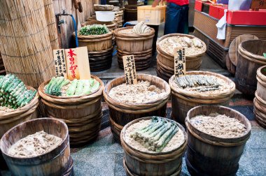 Japon pazarında satmak için farklı ürünler.