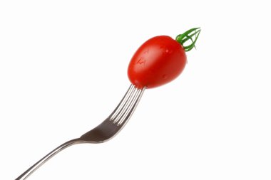 Beyaz arka planda izole edilmiş taze olgun domates.