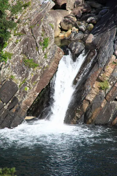 Cachoeira Dos Alpes — Fotografia de Stock