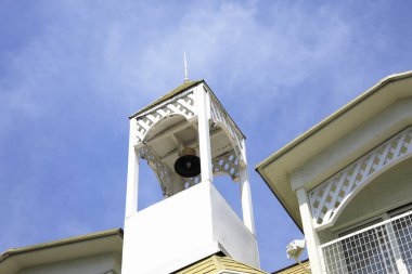 bir çan kulesi manzarası