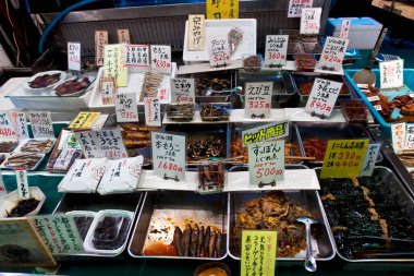 Japon pazarındaki tatsız yiyeceklere yakın çekim