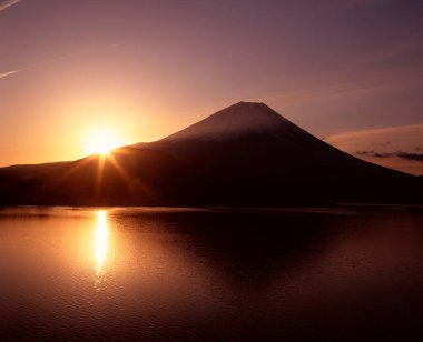 Fuji ve Japonya 'da gün doğumu
