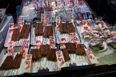 Japon pazarındaki tatsız yiyeceklere yakın çekim