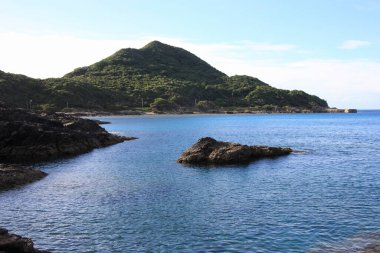 Tropikal adanın güzel manzarası. tatil, tatil konsepti
