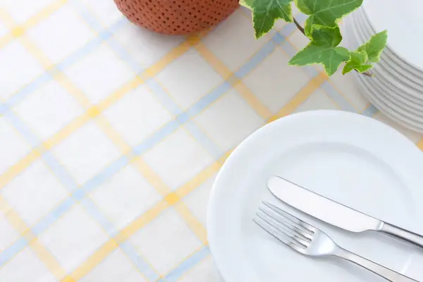 Fork Knife White Plate Ivy Plant Table — Stock Photo, Image