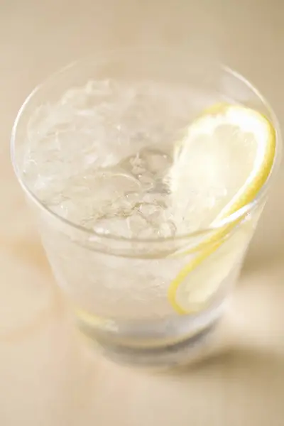 Citronskiva Glas Med Vatten Och — Stockfoto
