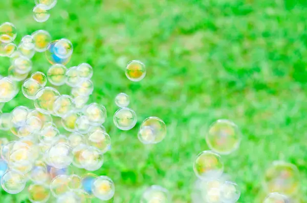 Burbujas Arco Iris Del Soplador Burbujas —  Fotos de Stock