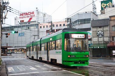 Nagasaki tramvay güzergahı yazın Japonya 'da.