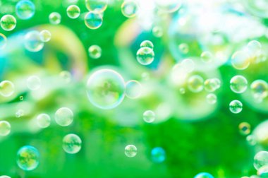  Gökkuşağı kabarcıklar balonu üfleyici üzerinden