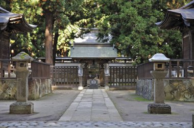 Japon şehrindeki eski geleneksel tapınak