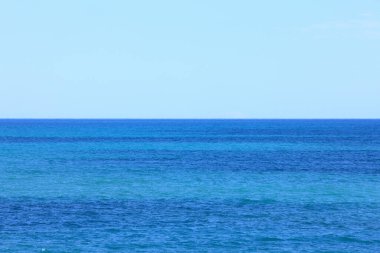 mavi deniz ve gökyüzü