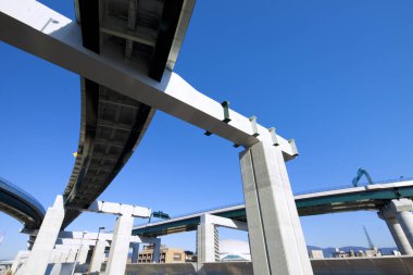 Tokyo, Japonya 'daki Otoyol Üstgeçidi manzarası 