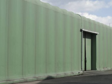 Yeşil sanayi deposu manzarası