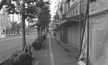 siyah ve beyaz eski şehir sokağı, şehir 