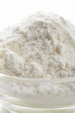 Beyaz arkaplanda un var.