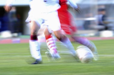 Futbolcular yeşil sahada iş başında