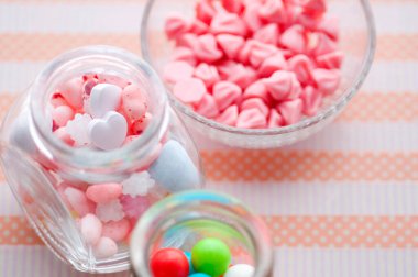 Renkli tatlı şekerler Yakından bakınca