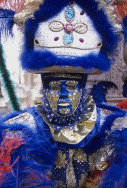 Venedik Karnavalı (Carnevale di Venezia), Venedik, İtalya 'da düzenlenen yıllık festival..        