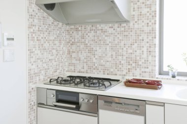 Mutfakta gaz ocağı var. modern daire