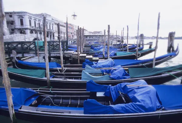 Grand Canal Venice Italy Close Gondolas Floating Water — Stock Photo, Image