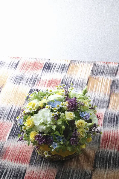 Yakın Plan Güzel Bir Buket Taze Çiçek — Stok fotoğraf