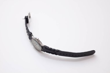 modern kol saati beyaz bir arkaplanda izole edilmiş.