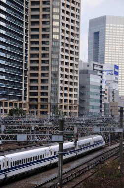 Japonya 'da hızlı Shinkansen Mermi Treni.