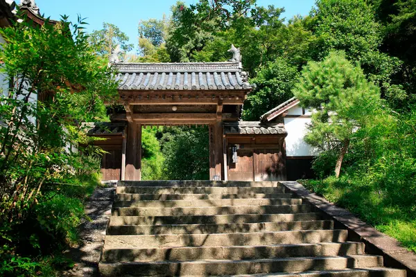 Luonnonkaunis Laukaus Kaunis Muinainen Japanilainen Pyhäkkö — kuvapankkivalokuva