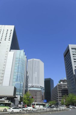 Tokyo, Japonya 'da binaları olan modern şehir manzarası