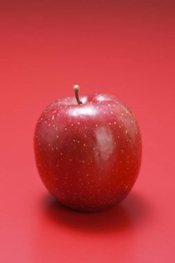 Taze kırmızı elma 