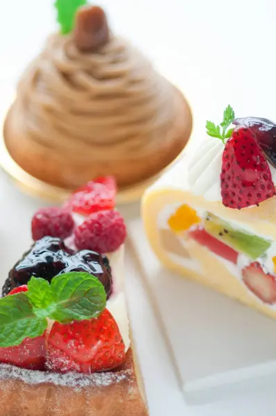 Verschiedene Leckere Kuchen Mit Frischen Beeren Süße Desserts — Stockfoto