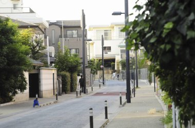 Chojamaru 'nun mimarisi, Kamiosaki olarak da bilinir, Tokyo Shinagawa' da özel bir yerleşim alanıdır..