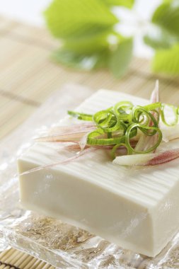  Arka planda soya peynirli soya peyniri, kapat.