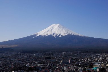 Fuji Dağı karla kaplı, Japonya