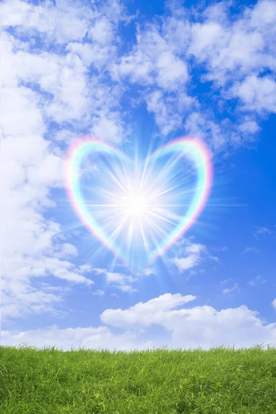 Arco Iris Forma Corazón Del Cielo Azul Nube Blanca —  Fotos de Stock