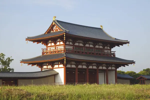 奈良宫遗址的铃木门 — 图库照片
