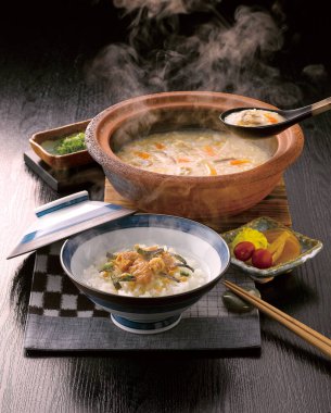 Lezzetli Asya yemeklerinin yakın görüntüsü