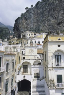 İtalya, Atrani 'deki Saint Salvatore De' Bireto Katolik Kilisesi