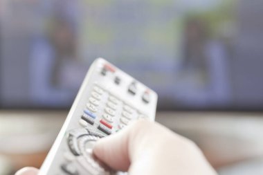 TV uzaktan kumandalı yakın görüntü elde