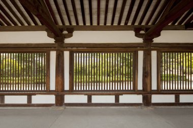 Japon geleneksel ahşap mimarisi ve bahçesi